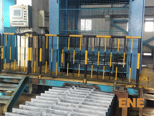 自動(dòng)刷洗機(jī)組 自動(dòng)刷洗機(jī)組